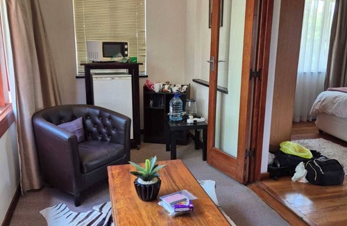 Pinelands House | Afton Safari Lodge