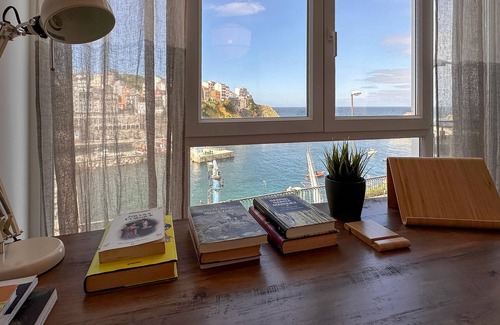 Malpica de Bergantinos Apartment | AG Apartment Porto de Mar Malpica, 250m from the beach