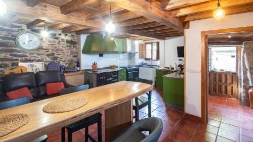 Aranga House | AG Casa Brañas, en aldea rural gallega