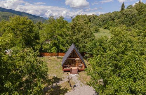 Ambrolauri Apartment | Agaruka Cabin Racha