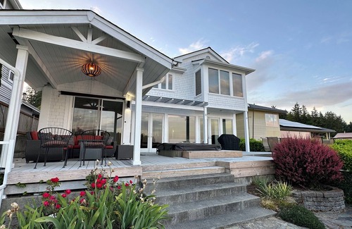 Suquamish House | Agate Pass Beach House