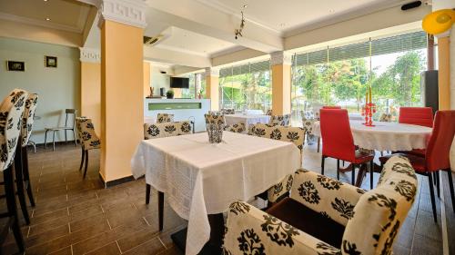 Methoni Hotel | Agathoupoli beach