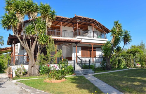 Molos-Agios Konstantinos Apartment | Agios Konstantinos peaceful Beach 3bdr apartment