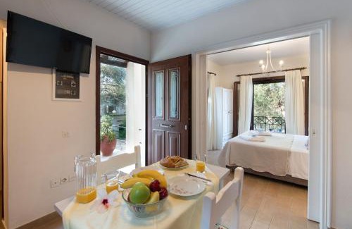 Longos Apartment | Aglaia Studio