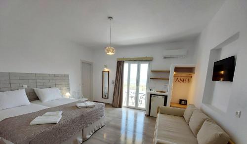Schinoussa Town Hotel | AGNADEMA Luxury Residences