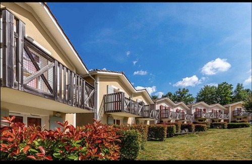 Barbaste Apartment | Agréable Duplex Équipé au Domaine D'albert Avec Piscine Privé,