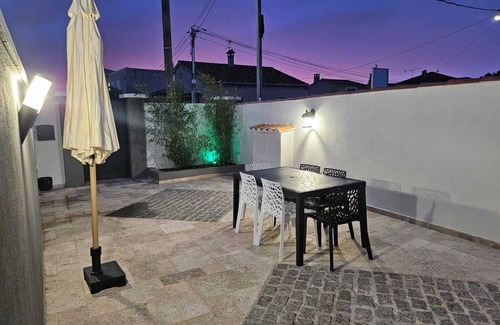 Saint-Victoret House | Agréable Logement Avec Terrasse