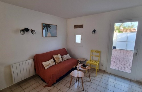 Bretignolles-sur-Mer House | Agréable Maison Située à 600 m de la Plage, Dans un Écrin de Verdure