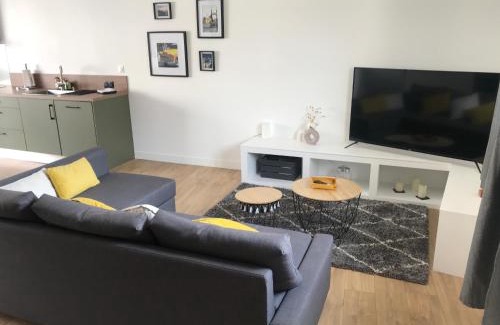 Lespignan Apartment | Agréable maison de village avec garage & terrasse