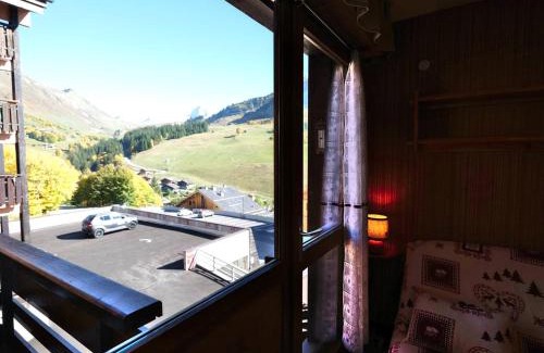 Le Grand-Bornand Apartment | Agréable studio + coin montagne pour 4 personnes, quartier calme, balcon et parking - FR-1-458-111