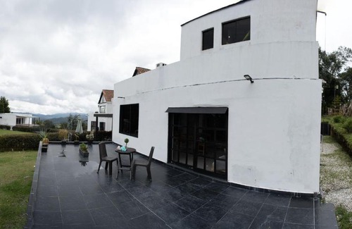 Envigado House | Agradable Casa De Campo, Cerca a medellin.