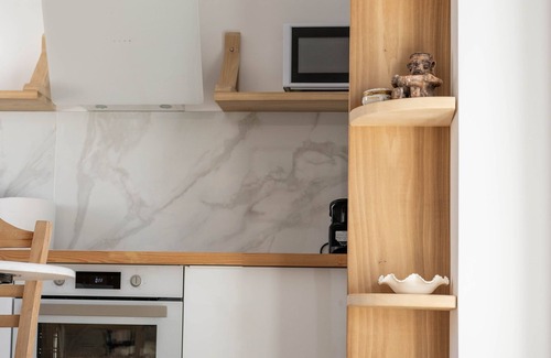 Limni Vouliagmenis House | Agrambeli Apartment 5/7 at Heraion Lagoon