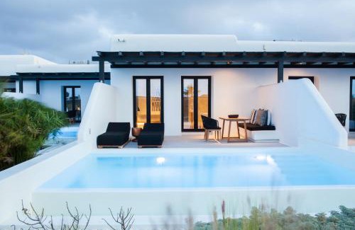 Plintri Apartment | Agrari Bo Suites by Mykonos Rocks