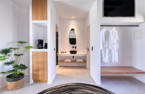 Plintri Apartment | Agrari Bo Suites by Mykonos Rocks