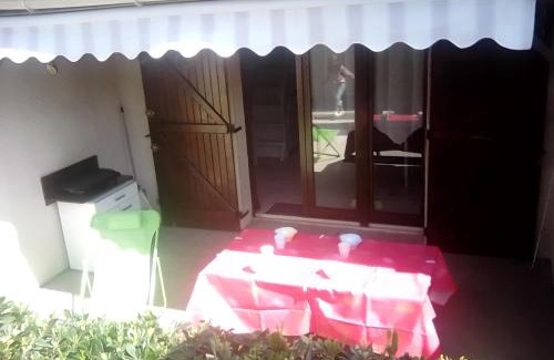 Saint-Cyprien Plage House | AGREABLE VILLA DANS LA MARINA AVEC PISCINE