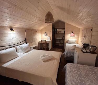 Marathopoli Apartment | Agrikies Country Retreat