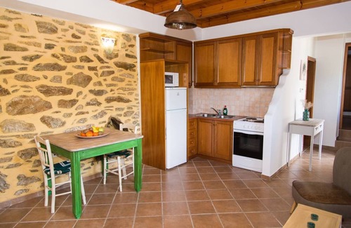 Mirsini Apartment | Agrilos Οlive Τree Αpartment - Sleeps 2