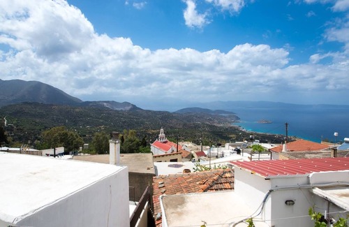 Mirsini Apartment | Agrilos Οlive Τree Αpartment - Sleeps 2