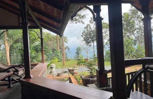 Udumbanchola House | Agristays @ The Ghat-Hill Bunglaw Homestay, Munnar