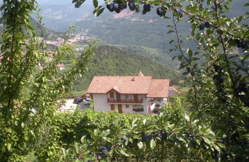 Giovo House | Agritur Maso Pomarolli