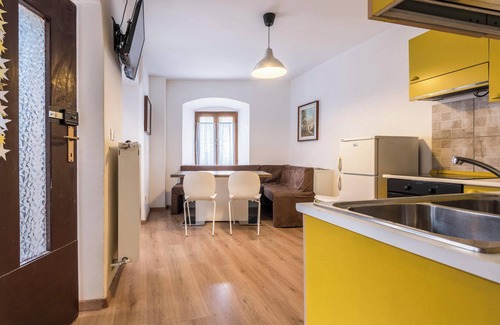 Canale di Tenno Apartment | Agriturismo "Al Gallo Nero Giallo" near Lake Garda with Mountain View & Terrace