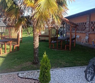 Oleggio House | Agriturismo Cascina Aguzza