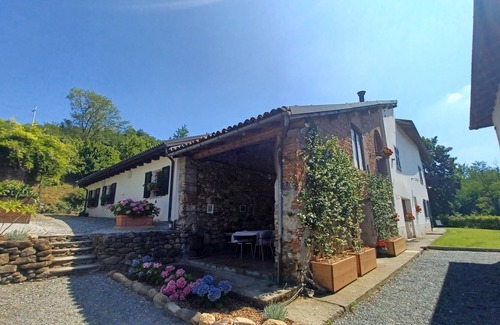 Rocca Grimalda Villa | Agriturismo Cascina Tollu