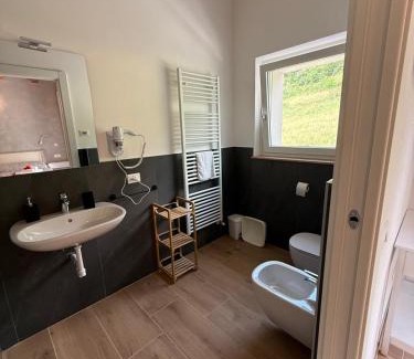 Caprino Veronese House | Agriturismo Fattoria Monte Baldo VISTA LAGO
