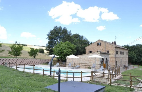 Treia House | Agriturismo Forestale Luti