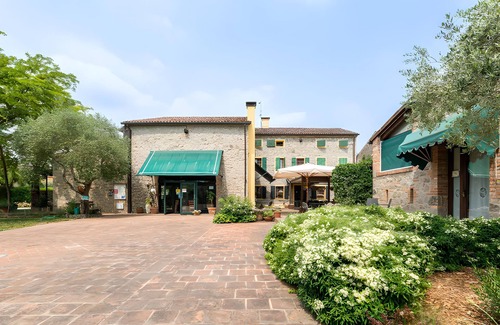 Ospedaletto di Pescantina Ski Chalet | Agriturismo La Buona Terra Bio
