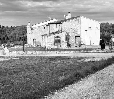 Collesalvetti House | Agriturismo La Casa dei Ricordi