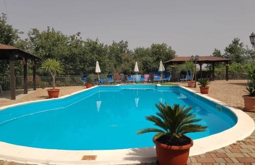 Saracena House | Agriturismo La Madonnina