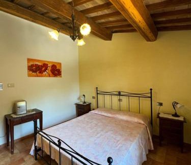 Valfornace House | Agriturismo Roccamaia