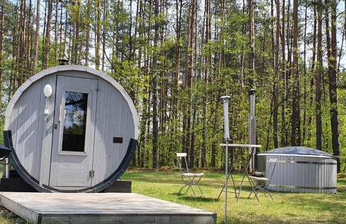 Lipusz Villa | Agro Breza - dom z kominkiem 20 metrow od jeziora- sauna ogrodowa