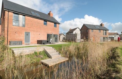 Holworth House | Agua de Plata, 16 Wakeling Island, Silverlake