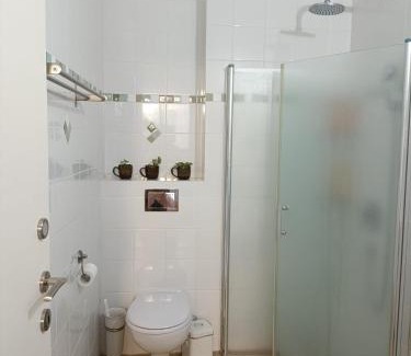 Lehavot HaBashan House | AguaLife - A private room with private shower