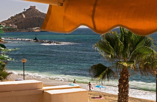 Aguilas House | AguilasBeachhouse -Seaview- Mountains-Castle-2Terraces -Air-con-Parking-Wifi1GB