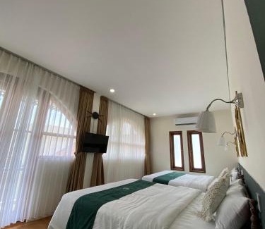 Prawirotaman House | Agung Guest House by RF