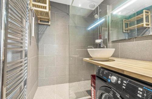 Bratislava Apartment | AH Family Vilova AC and Free Parking