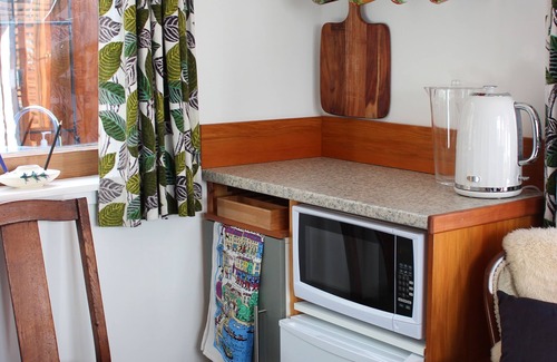 Nelson Bed & Breakfast | Ah House Nelson City B&B