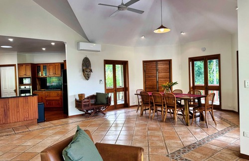 Aloomba House | Ahana Hillside
