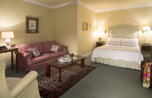 Youghal House | Ahernes Townhouse & Seafood Bar