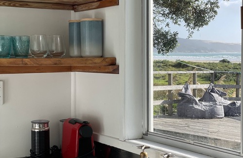 Ahipara House | AHIPARA SURF BACH !