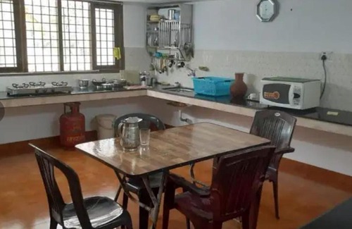 Chengannur Bed & Breakfast | Ahmed Bed & Breakfast Chengannu