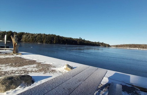 Magnetawan Cottage | Ahmic Lake Resort's 3-Bedroom Cottage (Red Fox Cottage)