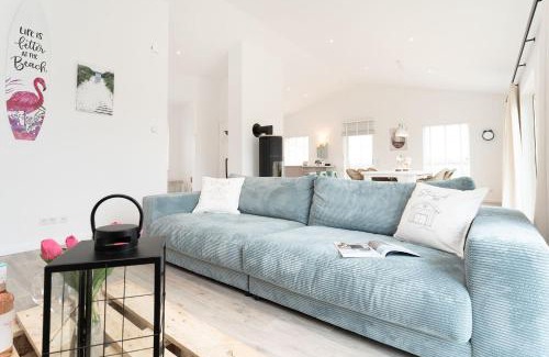 Blekendorf House | Ahoi Lee