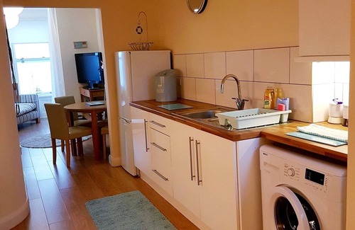 Carrickfergus Apartment | Ahoy4 Carrickfergus Front-line Sea-views!n