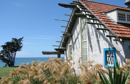 Kaitake Apartment | AHU AHU BEACH VILLAS: Stunning sea views!