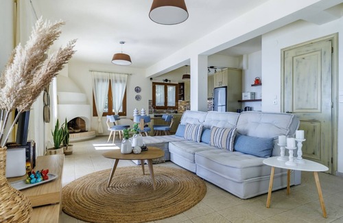 Xanthi Region Villa | Aigaio pool Villa, gaze the sunset over the Aegean sea.