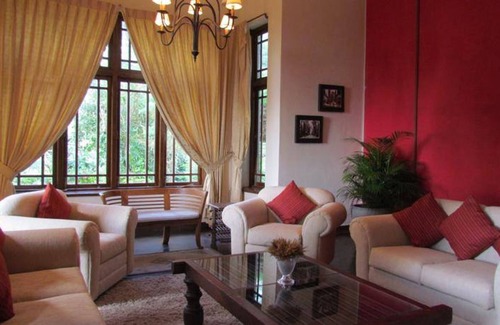 Suriyakanda House | Aigburth Villa